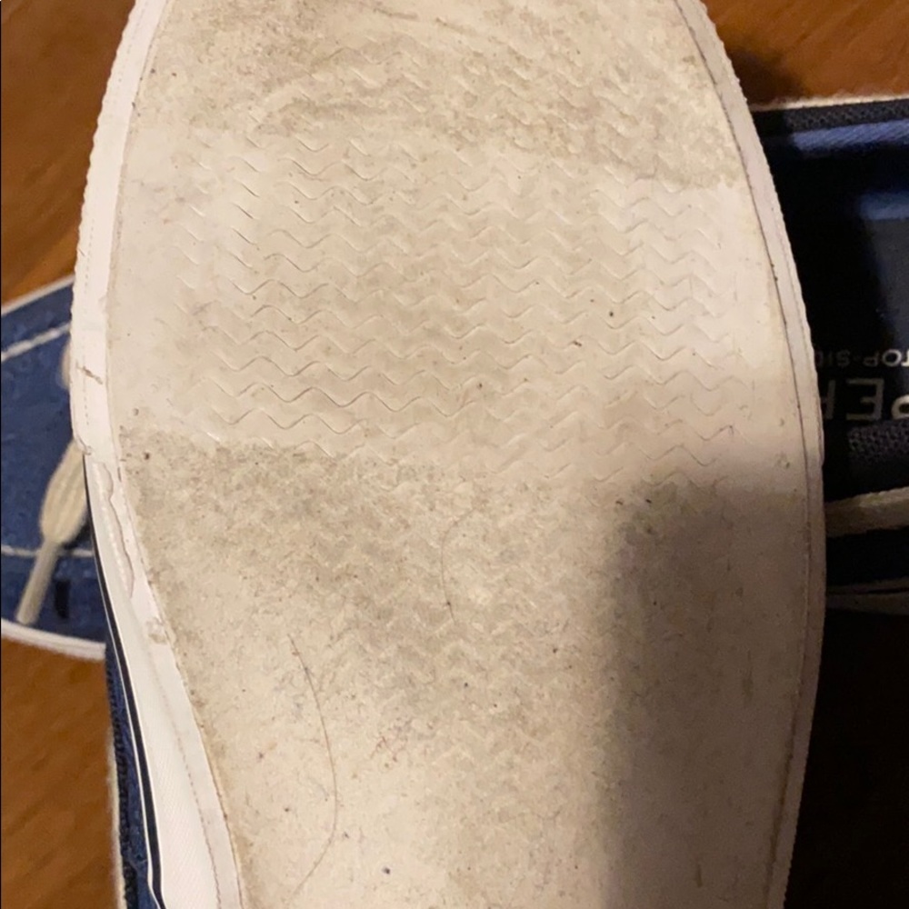 Perry’s - Picture 3 of 4